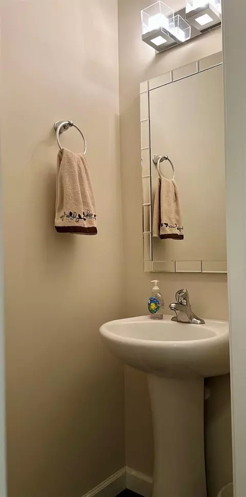 202 Plano Dr, Durham, NC 27703 photo 33