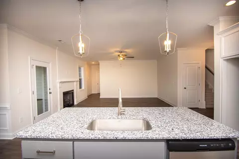 76 Shadybrook Dr, Benson, NC 27504 photo 8