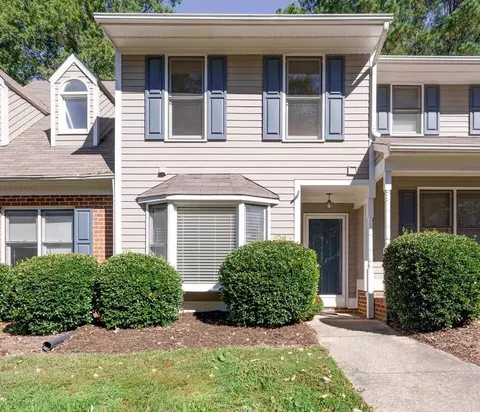 36 Forest Green Dr, Durham, NC 27705 photo 2