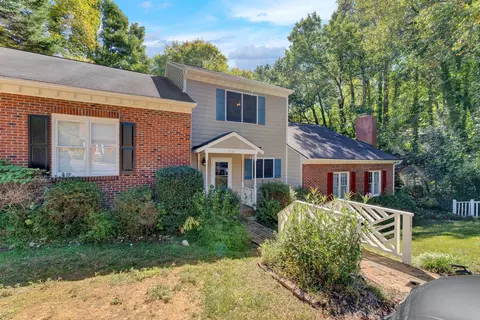 327 Danforth Dr, Cary, NC 27511 photo 2