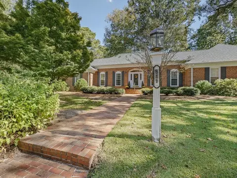 811 Baker St, Smithfield, NC 27577 photo 3