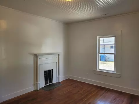 213 W Trinity Ave, Durham, NC 27701 photo 2