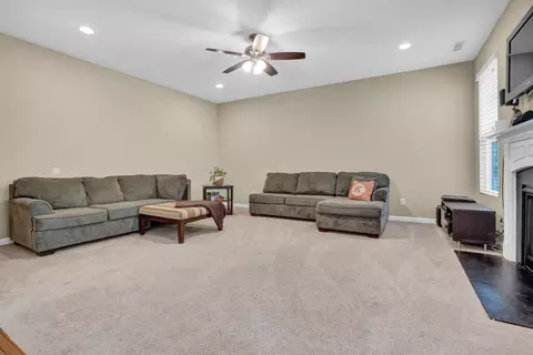 2211 Pear Tree Ln, Durham, NC 27703 photo 9