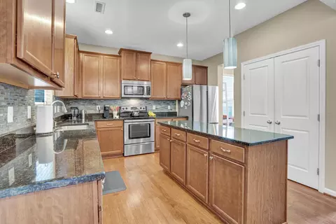 2211 Pear Tree Ln, Durham, NC 27703 photo 5