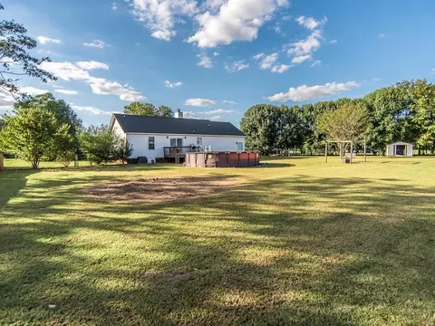 50 Waterfall Ct, Erwin, NC 28339 photo 23