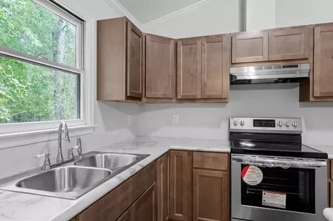52 S Engels Cir, Durham, NC 27703 photo 12