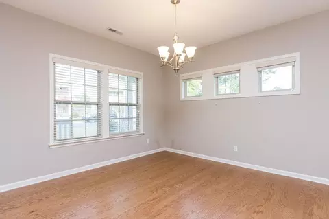 911 Poplar St, Durham, NC 27703 photo 9