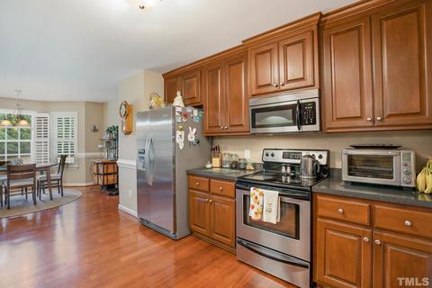 29 Hickory Nut Dr, Smithfield, NC 27577 photo 2