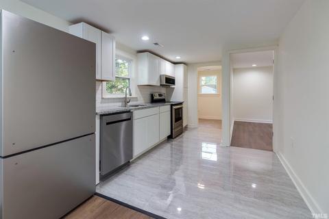 203 N Hinnant St, Micro, NC 27555 photo 5