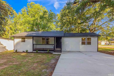 203 N Hinnant St, Micro, NC 27555 photo 2
