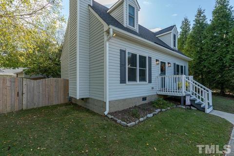 808 Napleton Cir, Apex, NC 27502 photo 2