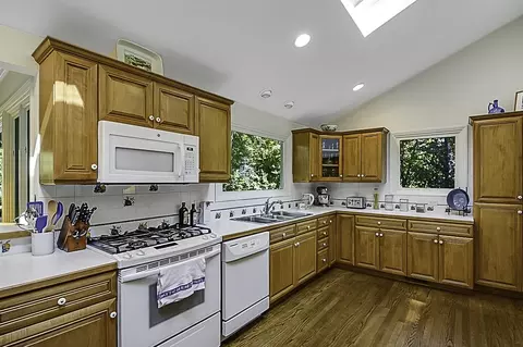 605 Compton Rd, Raleigh, NC 27609 photo 8