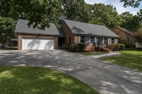602 Clarion Dr, Durham, NC 27705 photo 1