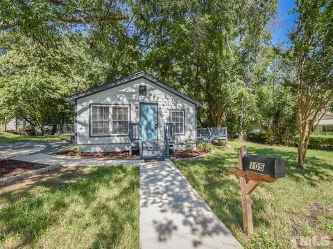 105 Center St, Garner, NC 27529 photo 2