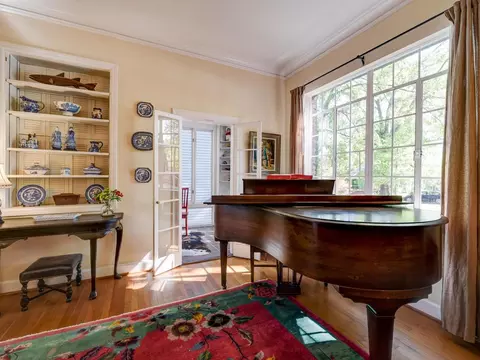 1006 W Trinity Ave, Durham, NC 27701 photo 9