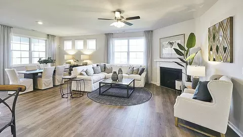 2 Parker Pond Ct, Durham, NC 27703 photo 9