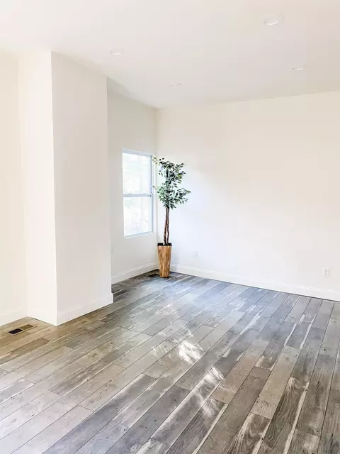 Living - 1305 N Hyde Park, Durham, NC 27701 photo 1 of 5