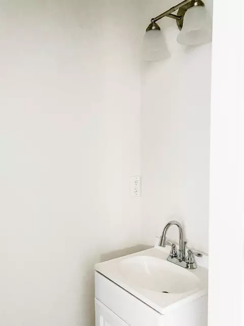Bath - 1305 N Hyde Park, Durham, NC 27701 photo 1 of 7