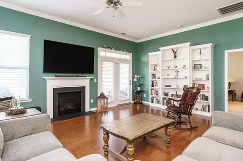 454 Walsenburg Dr, Durham, NC 27712 photo 9