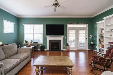 454 Walsenburg Dr, Durham, NC 27712 photo 10