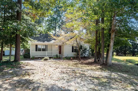 110 Stoneview Cir, Smithfield, NC 27577 photo 2