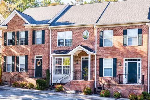 8 Scottish Ln, Durham, NC 27707 photo 1