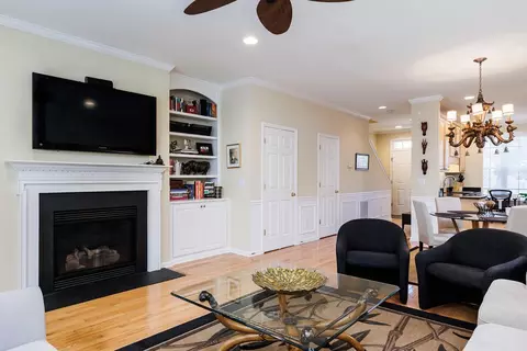 8 Scottish Ln, Durham, NC 27707 photo 9
