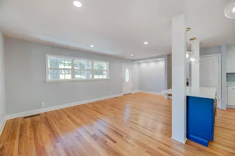 618 Starmont Dr, Durham, NC 27705 photo 9