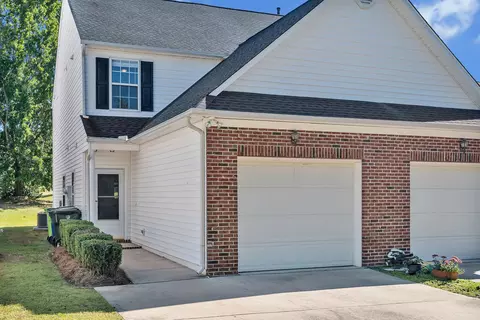 5320 Eagle Trace Dr, Raleigh, NC 27604 photo 1