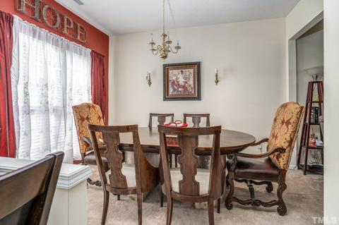 411 Sapphire Dr, Durham, NC 27703 photo 9