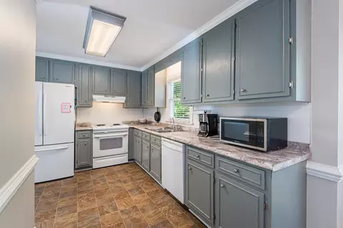 700 Valley Dr, Durham, NC 27704 photo 13