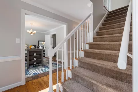 700 Valley Dr, Durham, NC 27704 photo 3