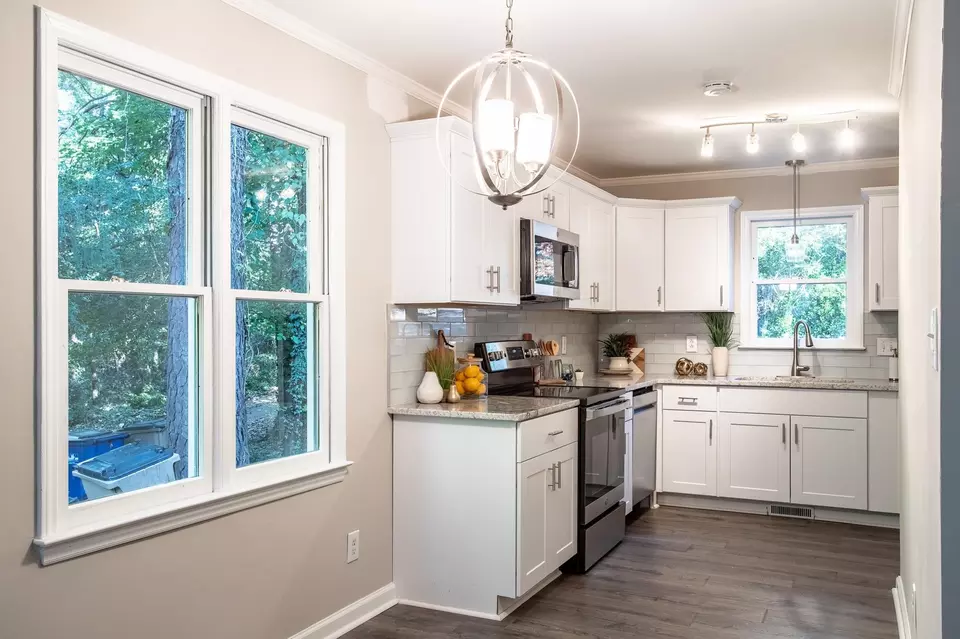  3207 Warwick Dr, Raleigh, NC 27606 photo 8