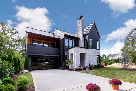 807 Chamberlain St, Raleigh, NC 27607