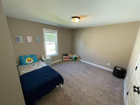1021 E Maplewood Dr, Benson, NC 27504 photo 9