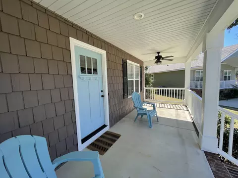 1021 E Maplewood Dr, Benson, NC 27504 photo 3