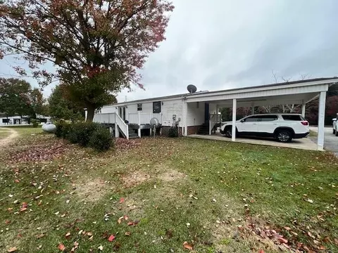 1402 N Johnson St, Benson, NC 27504 photo 24