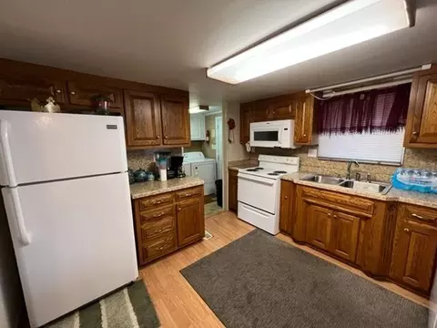 1402 N Johnson St, Benson, NC 27504 photo 12