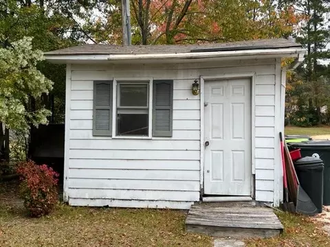 1402 N Johnson St, Benson, NC 27504 photo 21