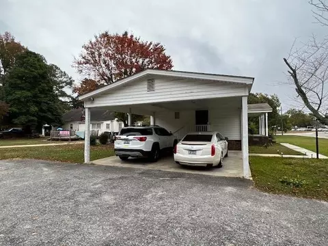 1402 N Johnson St, Benson, NC 27504 photo 22