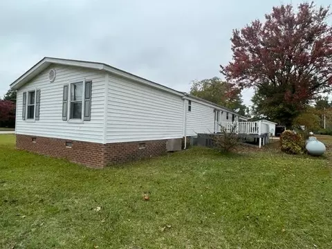 1402 N Johnson St, Benson, NC 27504 photo 26