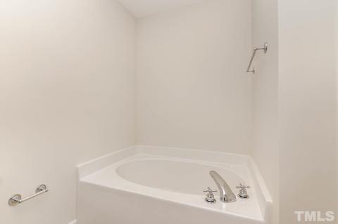 836 Saratoga Dr, Durham, NC 27704 photo 19
