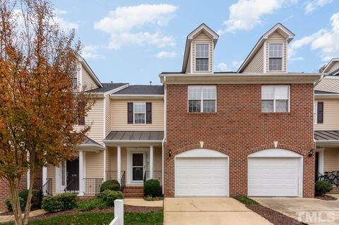 836 Saratoga Dr, Durham, NC 27704 photo 2