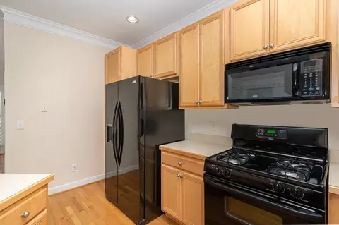 836 Saratoga Dr, Durham, NC 27704 photo 9