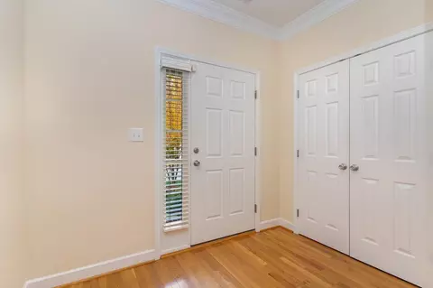 836 Saratoga Dr, Durham, NC 27704 photo 5