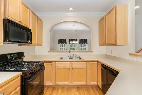 836 Saratoga Dr, Durham, NC 27704 photo 8