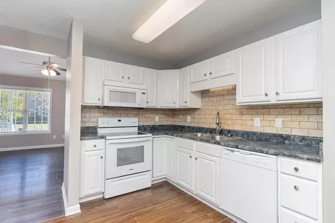 103 Bishop Ln, Dunn, NC 28334 photo 7