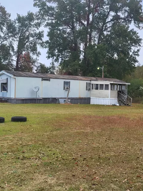 10933 Old Smithfield Rd, Bailey, NC 27807 photo 4
