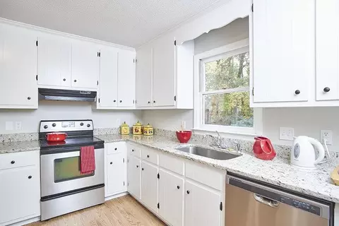 2208 Anthony Dr, Durham, NC 27705 photo 17