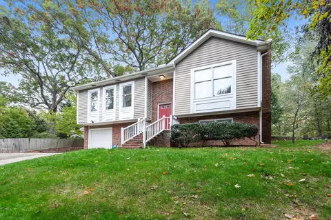 103 Oberon Ct, Cary, NC 27513 photo 2